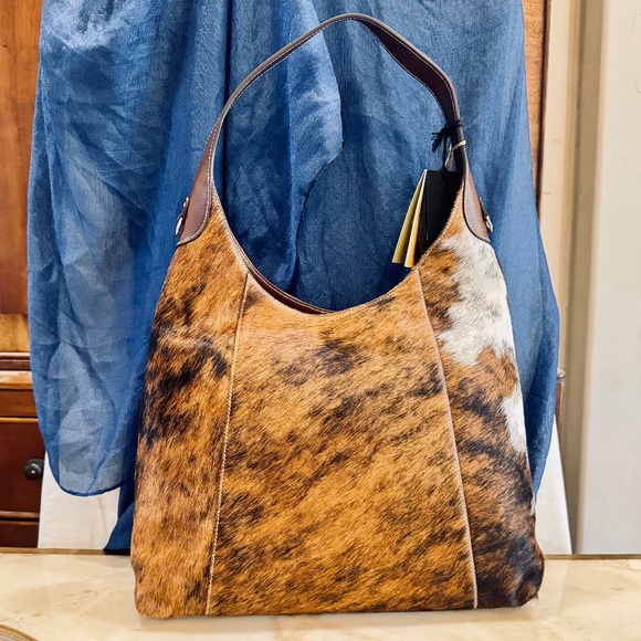 NWT - MADE IN ITALY - CAVALCANTI COWHIDE GENUINE LEATHER PURSE - Picture 2 of 4